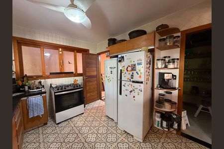 Casa para alugar com 300m², 3 quartos e 1 vaga Casa para alugar com 300m², 3 quartos e 1 vagaCozinha