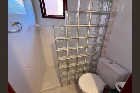 Casa para alugar com 300m², 3 quartos e 1 vaga Casa para alugar com 300m², 3 quartos e 1 vagaBanheiro da Suíte 3