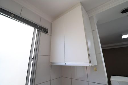 Cozinha e Área de Serviço de apartamento para alugar com 2 quartos, 45m² em Umuarama, Uberlândia