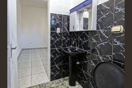 Casa para alugar com 1 quarto, 80m² em Vila Ramos, São Paulo