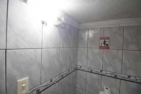 Banheiro de serviço de casa à venda com 3 quartos, 126m² em Vila Moreira, Guarulhos