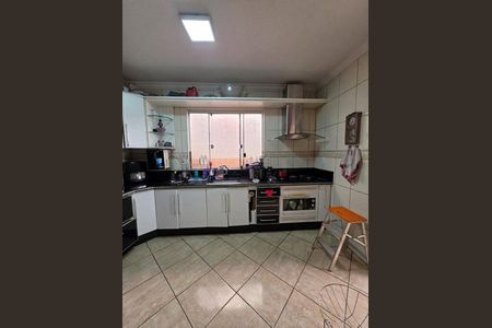 Cozinha de casa à venda com 4 quartos, 200m² em Avenida p2, Brasília