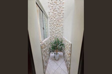 Corredor de casa à venda com 4 quartos, 200m² em Avenida p2, Brasília