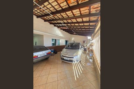 Garagem de casa à venda com 4 quartos, 200m² em Avenida p2, Brasília