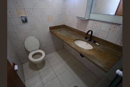 Banheiro da Suíte 1 de apartamento para alugar com 3 quartos, 100m² em Vila Osasco, Osasco