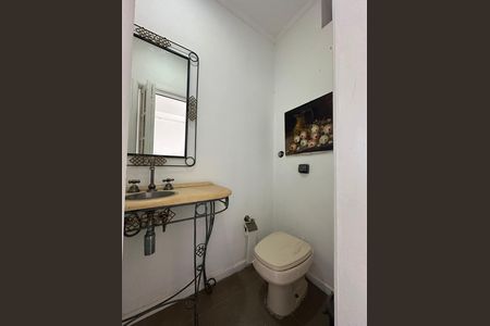 Apartamento para alugar com 158m², 3 quartos e 2 vagas Apartamento para alugar com 158m², 3 quartos e 2 vagasLavabo