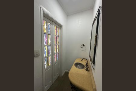 Apartamento para alugar com 158m², 3 quartos e 2 vagas Apartamento para alugar com 158m², 3 quartos e 2 vagasLavabo