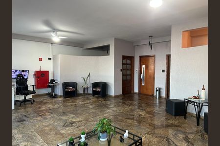 Apartamento para alugar com 158m², 3 quartos e 2 vagas Apartamento para alugar com 158m², 3 quartos e 2 vagasHall social