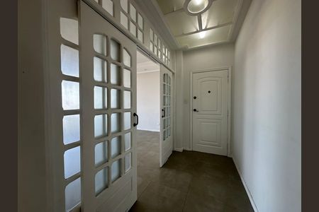 Apartamento para alugar com 158m², 3 quartos e 2 vagas Apartamento para alugar com 158m², 3 quartos e 2 vagasHall