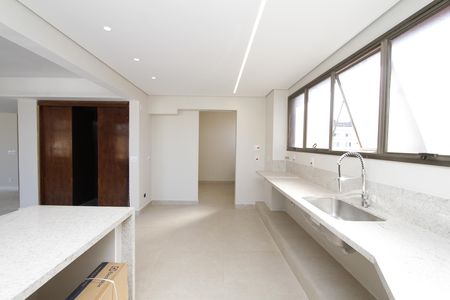 Cozinha de apartamento à venda com 4 quartos, 340m² em Cidade Jardim, Belo Horizonte