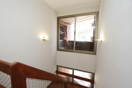 Escada de apartamento à venda com 4 quartos, 340m² em Cidade Jardim, Belo Horizonte