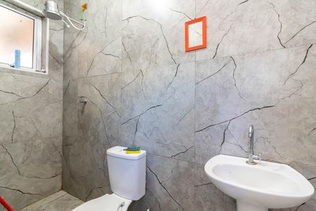Banheiro de casa para alugar com 1 quarto, 15m² em Lauzane Paulista, São Paulo