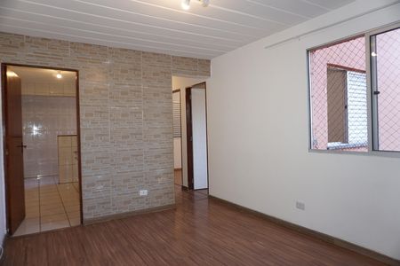 Sala de apartamento para alugar com 2 quartos, 45m² em Parque Pirajussara, Embu das Artes