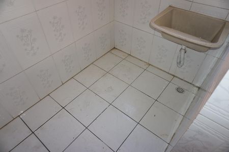 Lavanderia de apartamento para alugar com 2 quartos, 45m² em Parque Pirajussara, Embu das Artes