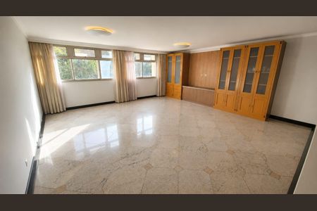 Apartamento à venda com 3 quartos, 163m² em SQS 207, Brasília