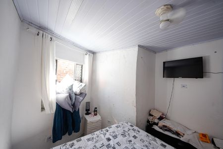 Casa à venda com 82m², 2 quartos e sem vaga