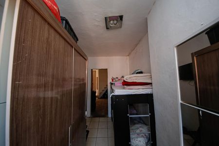 Casa à venda com 82m², 2 quartos e sem vaga