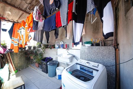 Casa à venda com 82m², 2 quartos e sem vaga