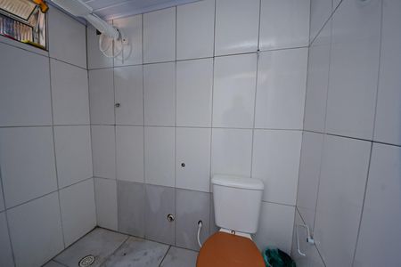 Casa à venda com 82m², 2 quartos e sem vaga