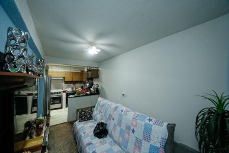Casa à venda com 82m², 2 quartos e sem vaga