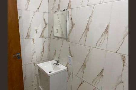 Banheiro de kitnet/studio para alugar com 1 quarto, 30m² em Cidade Nova, Rio de Janeiro