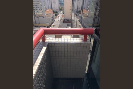 Varanda de kitnet/studio à venda com 1 quarto, 61m² em Centro, Curitiba
