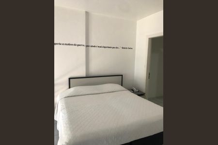 Quarto de kitnet/studio à venda com 1 quarto, 61m² em Centro, Curitiba
