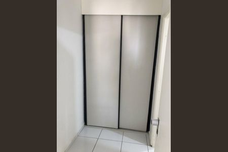 Quarto de kitnet/studio à venda com 1 quarto, 61m² em Centro, Curitiba