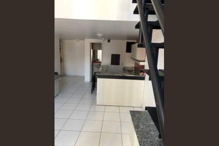 Sala de kitnet/studio à venda com 1 quarto, 61m² em Centro, Curitiba