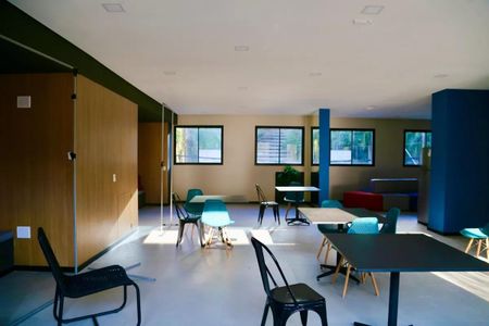 Apartamento para alugar com 38m², 2 quartos e 1 vaga Apartamento para alugar com 38m², 2 quartos e 1 vagaÁrea comum - Salão de Festas