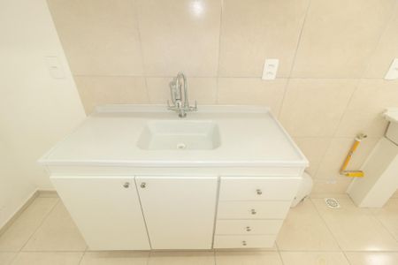 Apartamento à venda com 46m², 2 quartos e 1 vaga Apartamento à venda com 46m², 2 quartos e 1 vagaCozinha e Área de Serviço