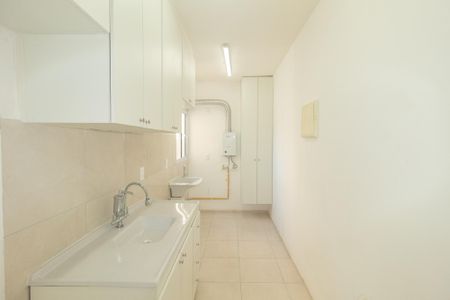 Apartamento à venda com 46m², 2 quartos e 1 vaga Apartamento à venda com 46m², 2 quartos e 1 vagaCozinha e Área de Serviço