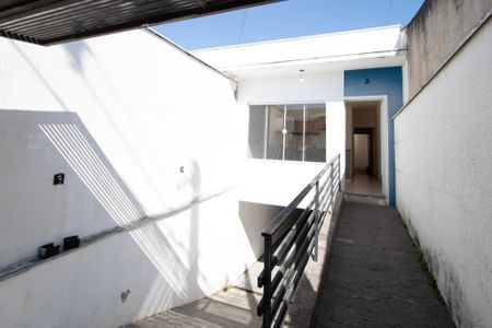 Casa para alugar com 96m², 2 quartos e 3 vagas