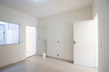 Casa para alugar com 96m², 2 quartos e 3 vagas