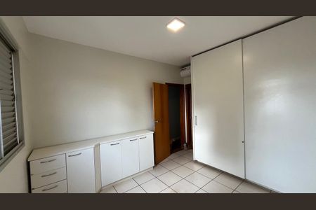 Apartamento à venda com 160m², 3 quartos e 3 vagasQuarto