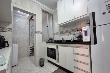 Cozinha  de apartamento à venda com 2 quartos, 56m² em Jardim Pauliceia, Campinas