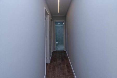 corredor para os cômodos_1 de apartamento para alugar com 2 quartos, 60m² em Vila Vera, São Paulo