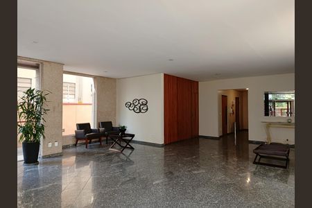 Apartamento à venda com 90m², 2 quartos e 2 vagasHall social