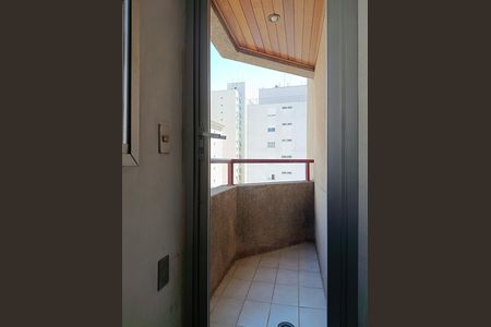 Apartamento à venda com 90m², 2 quartos e 2 vagasVaranda Sala