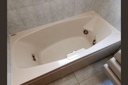 Apartamento à venda com 90m², 2 quartos e 2 vagasBanheiro da Suíte 1