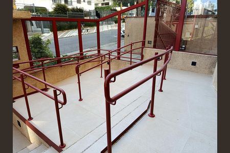 Apartamento à venda com 90m², 2 quartos e 2 vagasRampa de acesso