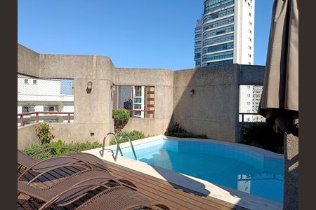 Apartamento à venda com 90m², 2 quartos e 2 vagasPiscina
