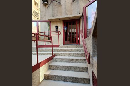 Apartamento à venda com 90m², 2 quartos e 2 vagasAcesso escada