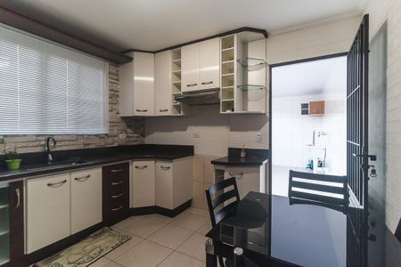 Cozinha de casa para alugar com 2 quartos, 125m² em Jardim Nova Poa, Poá