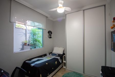 Quarto 2 de casa à venda com 3 quartos, 180m² em São João Batista, Belo Horizonte