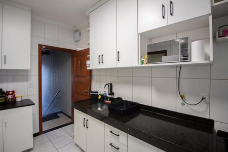 Cozinha de casa à venda com 3 quartos, 180m² em São João Batista, Belo Horizonte