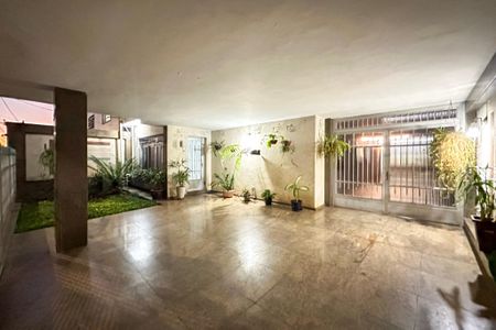 Garagem de casa à venda com 2 quartos, 165m² em Vila Moinho Velho, São Paulo