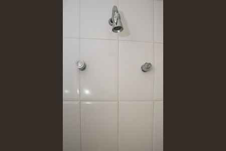 Apartamento à venda com 76m², 2 quartos e 2 vagas Apartamento à venda com 76m², 2 quartos e 2 vagasBanheiro da Suíte