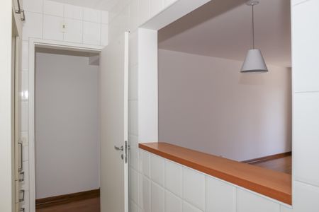 Apartamento à venda com 76m², 2 quartos e 2 vagas Apartamento à venda com 76m², 2 quartos e 2 vagasCozinha e Área de Serviço