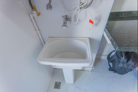 Área de Serviço de apartamento para alugar com 2 quartos, 64m² em Vila Itapura, Campinas